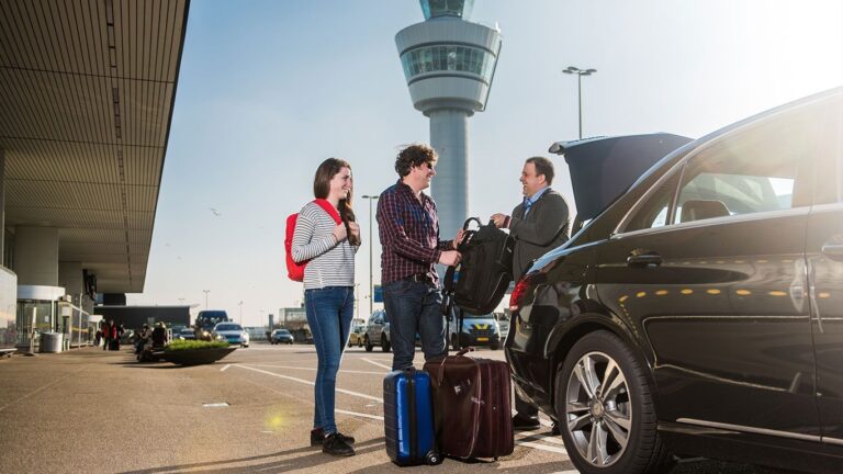 Alpha Cars 24/7: Southend Airport Taxis with Comfort