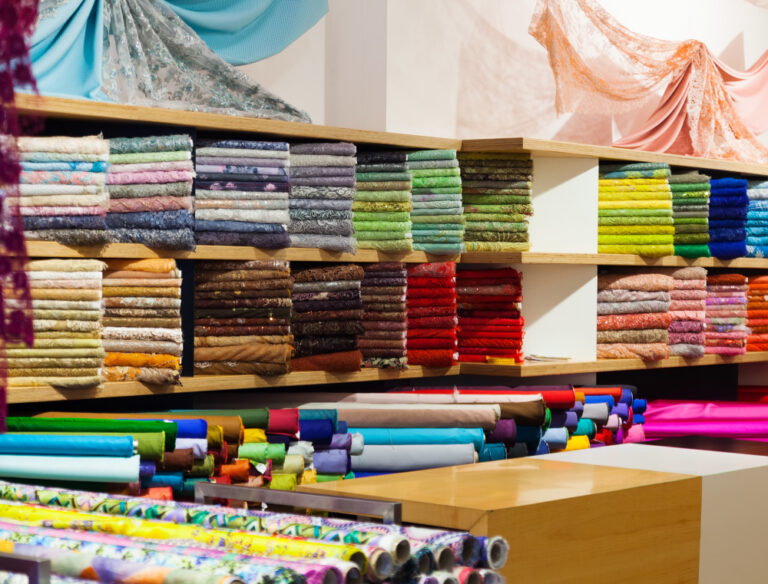 How to Find the Best Fabric Shop for Your Interior Design?