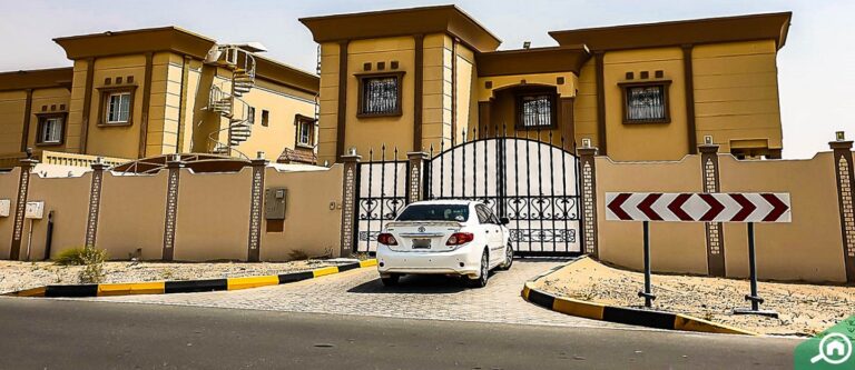  Renting a Villa in Al Reef 2: Stress-Free Experience