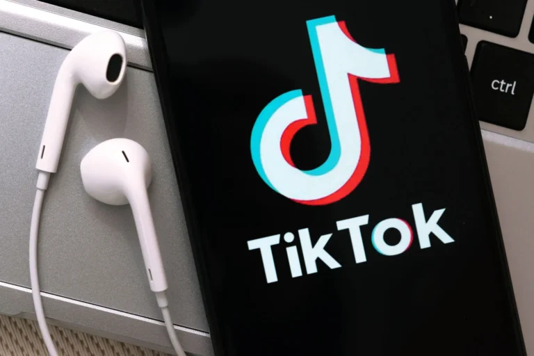 Tips to Create TikTok Videos That Feature Customer Reviews