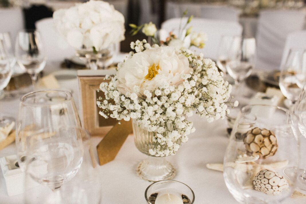 wedding-table-centerpieces-Hire